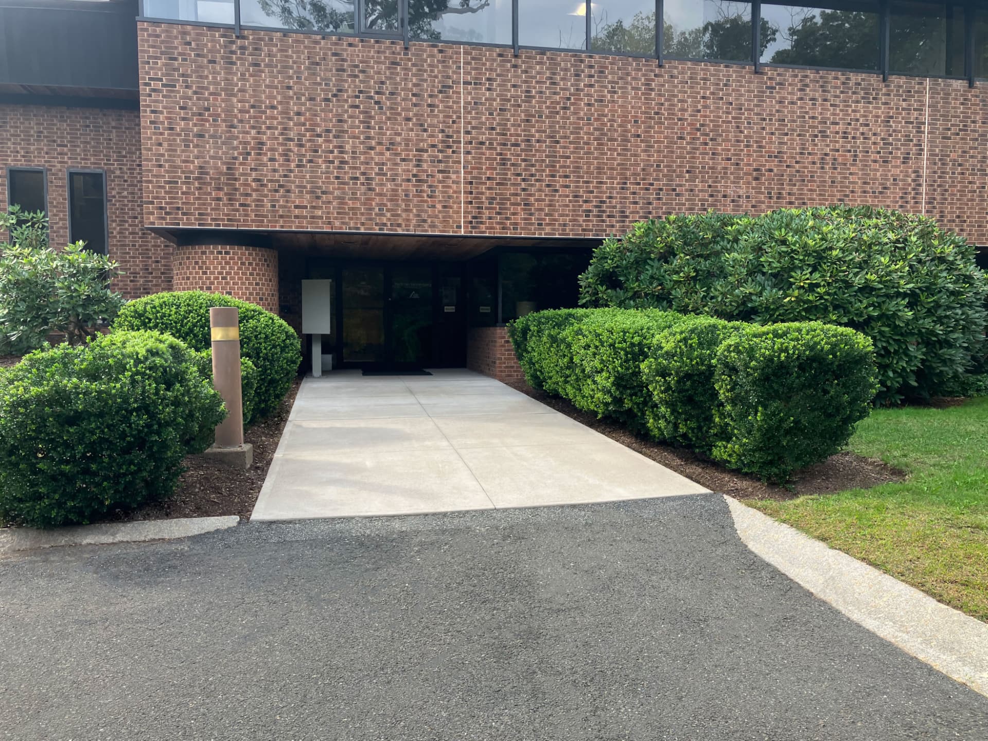 Farmington, CT — photo 1